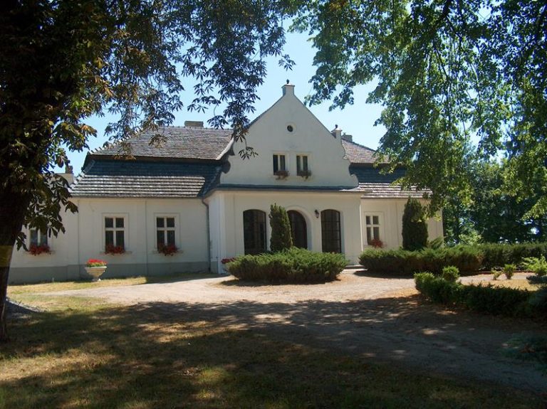 Plebania-w-Pszczewie-Copy-768x575